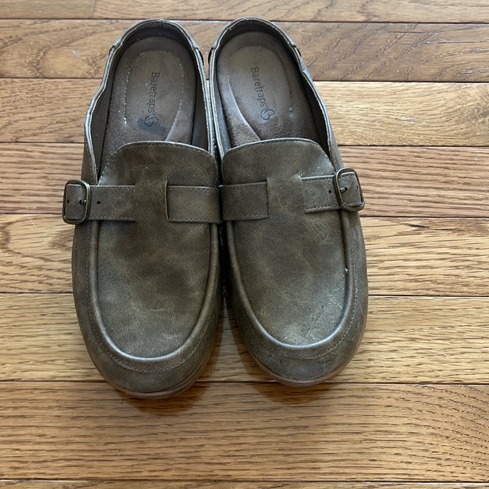 Bare Traps Vinny Mules/Clogs